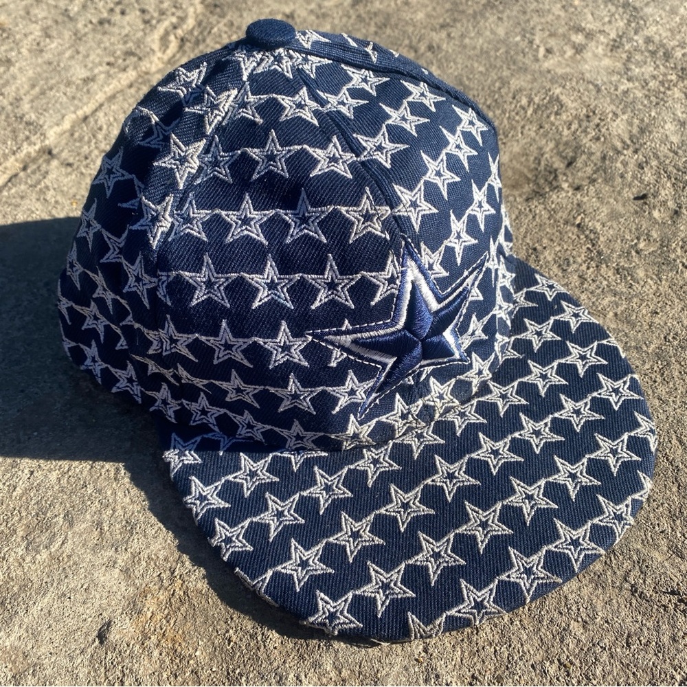 Hat, Star-Patterned Dallas Cowboys